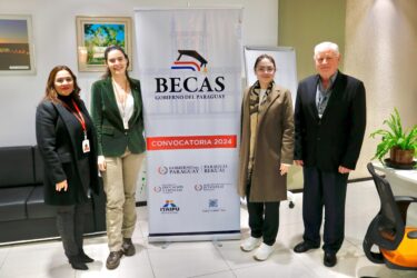 Reunión en Itaipú sobre Becas del Paraguay